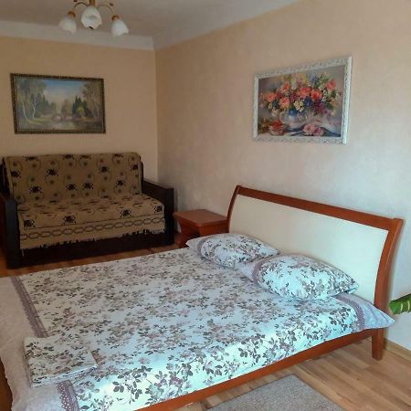 Apartment On Livoberezna Metro Station 키예프 외부 사진